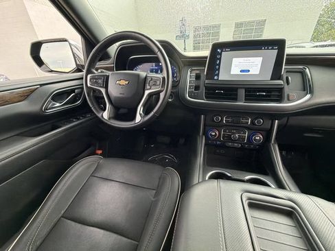 Used 2023 Chevrolet Tahoe Premier AWD/4WD image 18