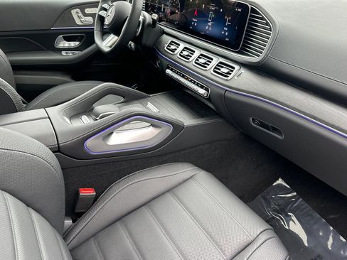 New 2025 Mercedes-Benz GLS 580 4MATIC image 55