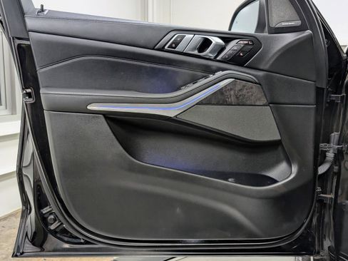 Used 2023 BMW X7 xDrive40i w/ Premium Package image 13