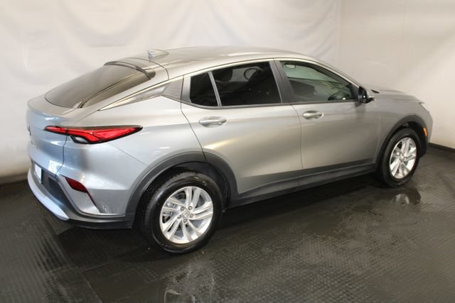 Used 2025 Buick Envista Preferred w/ Convenience II Package FWD image 5