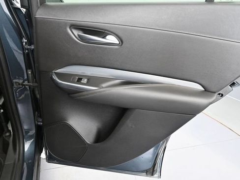 Used 2019 Cadillac XT4 Premium Luxury FWD image 31