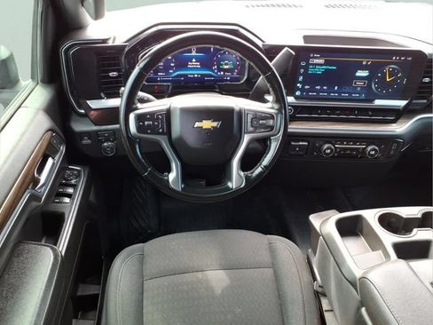 Used 2024 Chevrolet Silverado 3500 LT w/ Safety Package AWD/4WD image 16