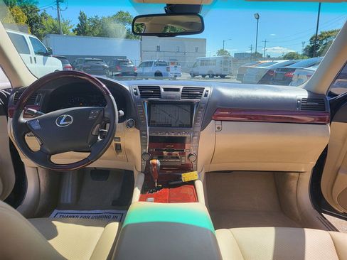 Used 2008 Lexus LS 460 RWD image 12