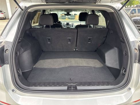 Used 2021 Chevrolet Equinox LS w/ LS Convenience Package FWD image 33