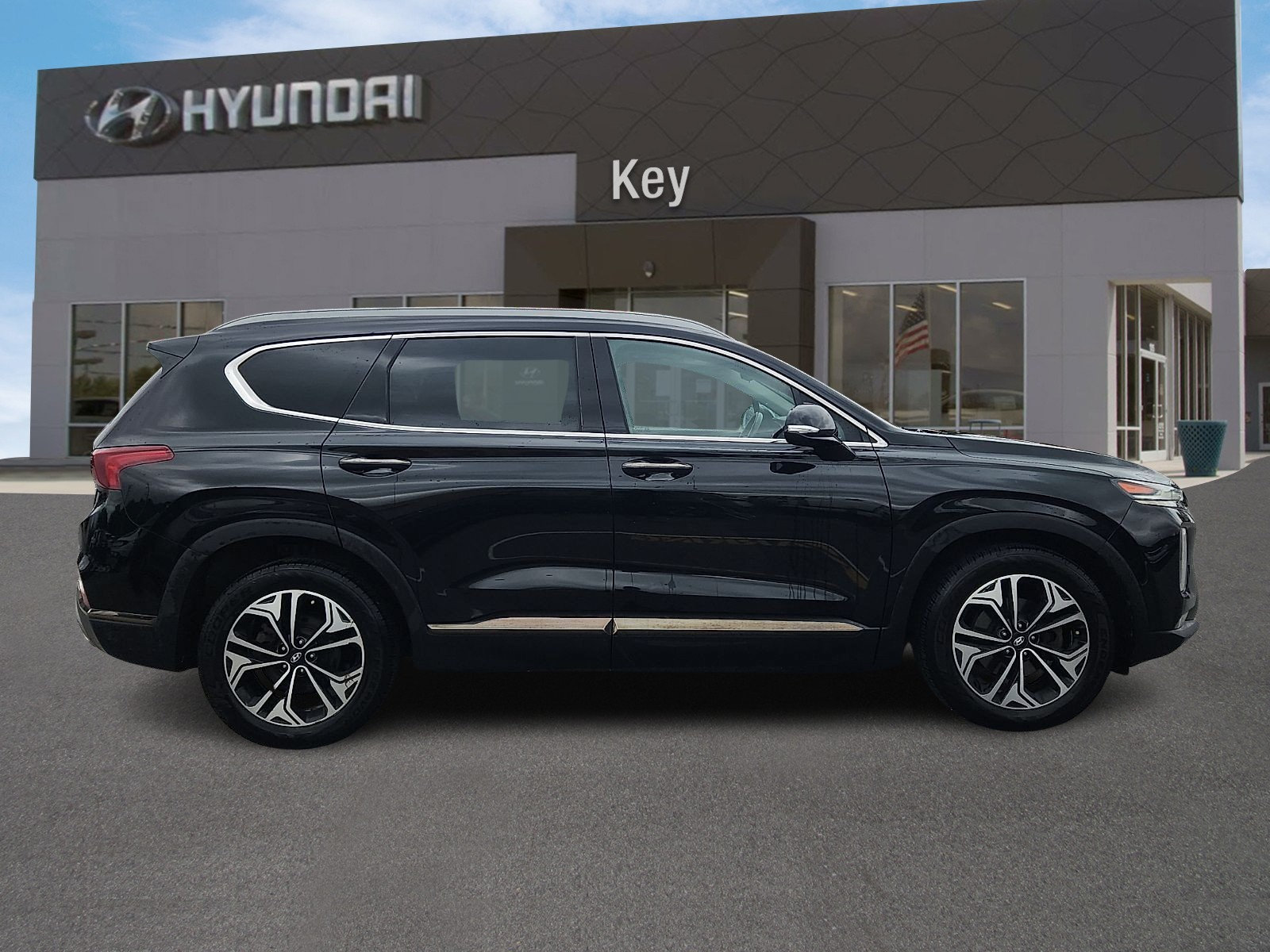Used 2020 Hyundai Santa Fe Limited w/ Cargo Package AWD/4WD image 2