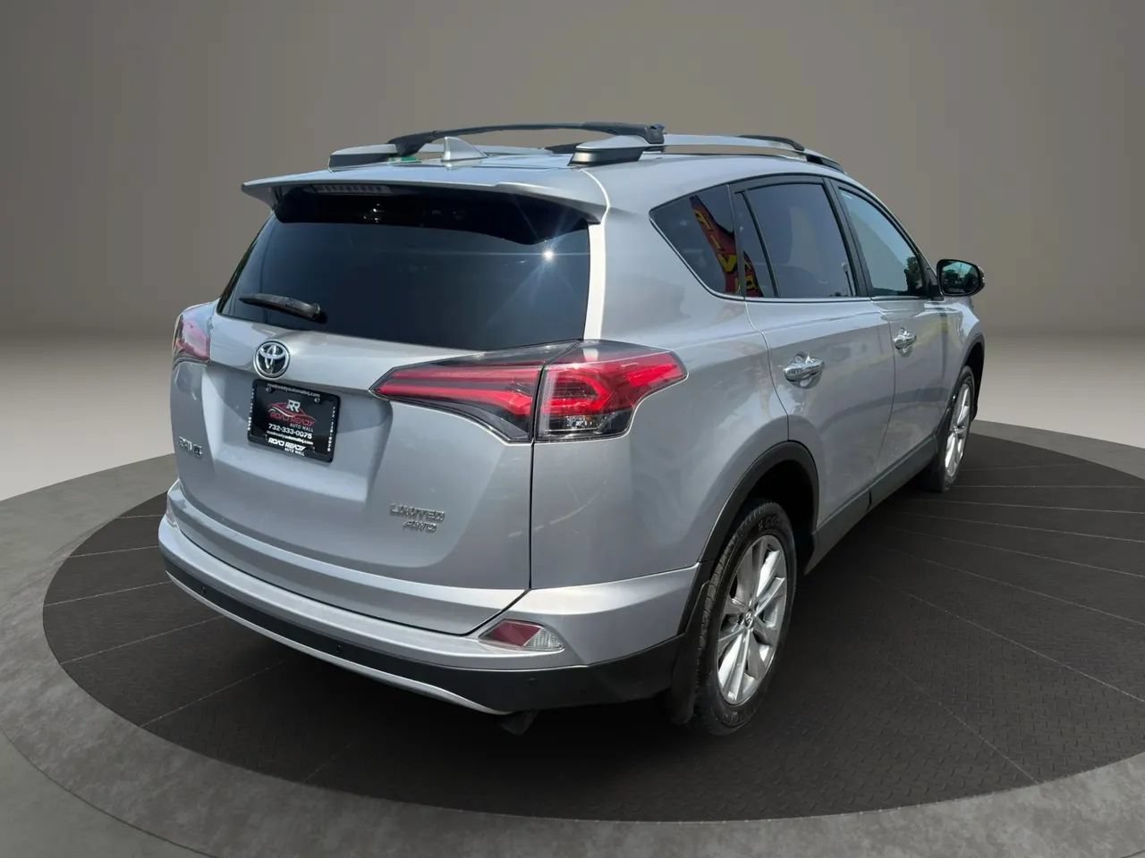 Used 2017 Toyota RAV4 Limited w/ Advanced Technology Package AWD/4WD image 7