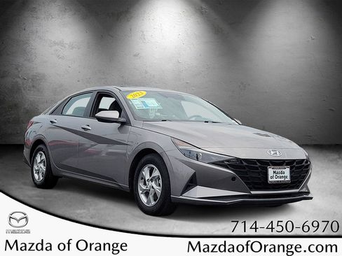 Used 2023 Hyundai Elantra SE w/ Cargo Package FWD image 1
