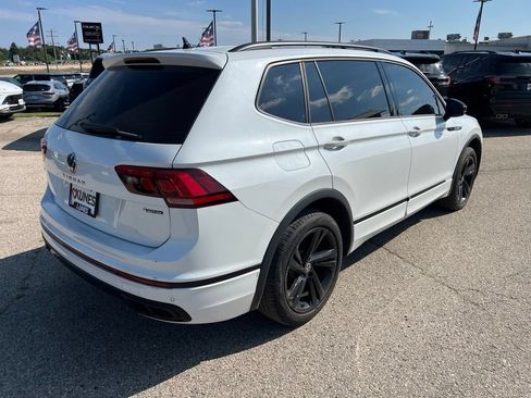 Used 2024 Volkswagen Tiguan SE R-Line AWD/4WD image 9
