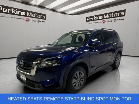 Used 2025 Nissan Pathfinder SV AWD/4WD image 1