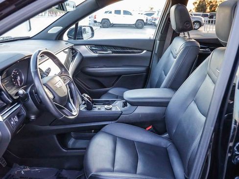 Used 2024 Cadillac XT6 Premium Luxury image 19