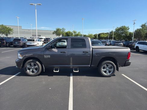 Used 2019 RAM 1500 Express w/ Express Value Package AWD/4WD image 6