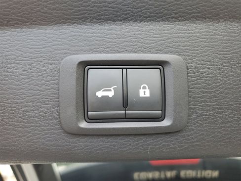 Used 2024 Mitsubishi Outlander SE image 31