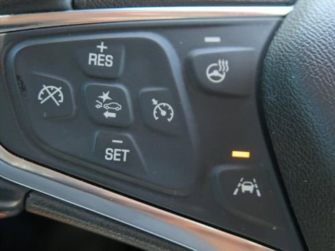 Used 2020 Chevrolet Equinox Premier FWD image 14