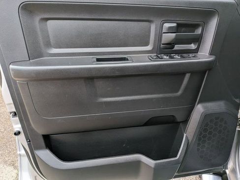 Used 2016 RAM 2500 ST w/ SXT Appearance Group image 14