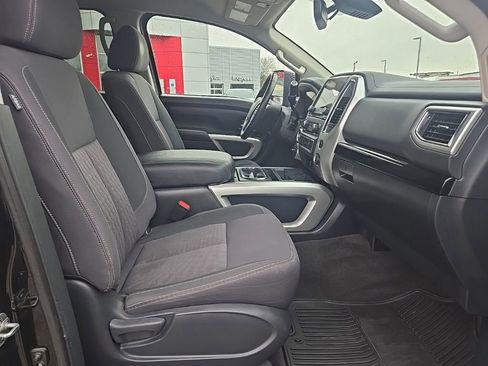 Used 2021 Nissan Titan SV w/ SV Convenience Package AWD/4WD image 24