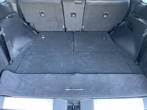 Used 2024 Lexus LX 600 4WD w/ Luxury Package image 36