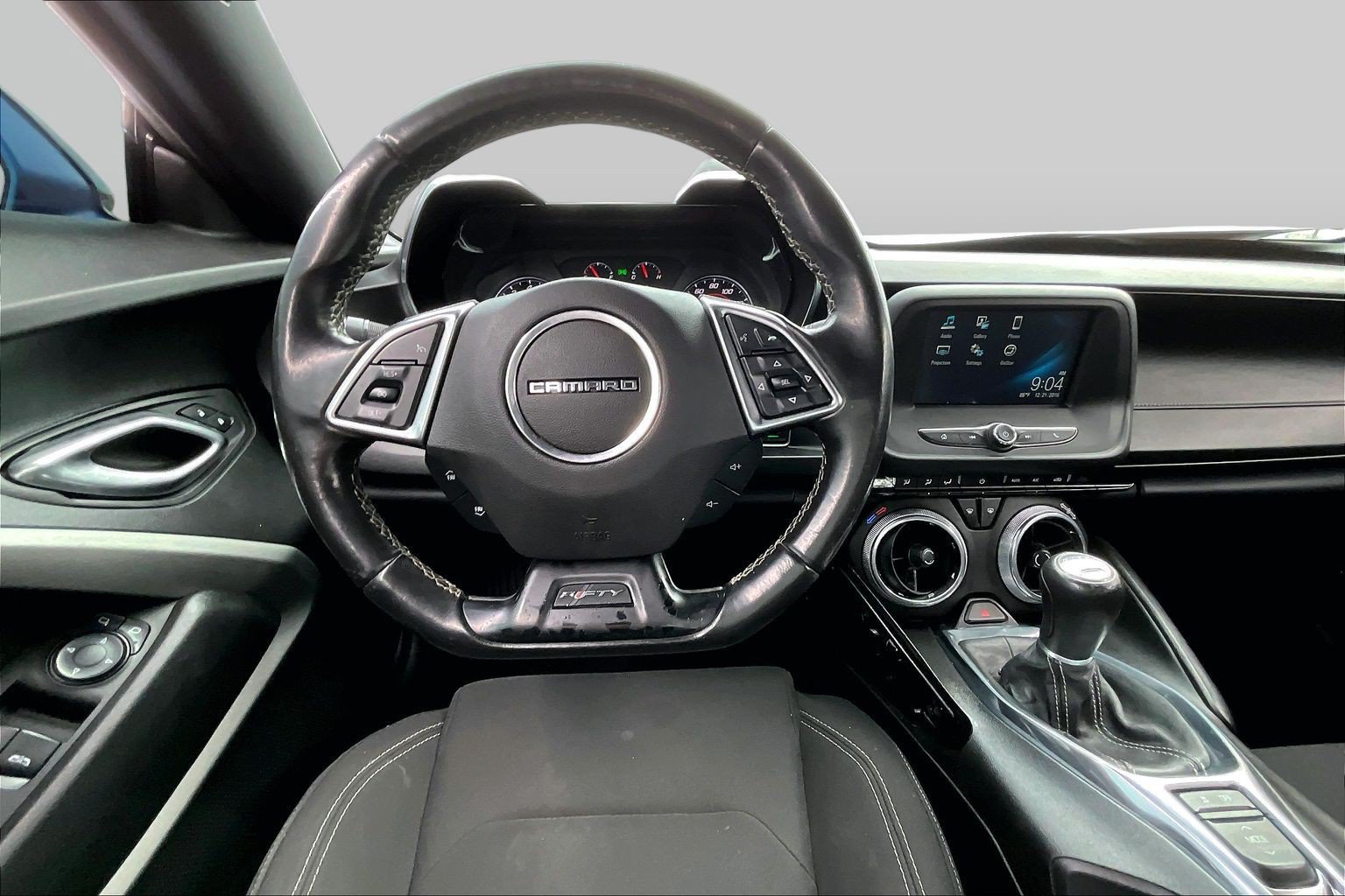 Used 2017 Chevrolet Camaro LS RWD image 5