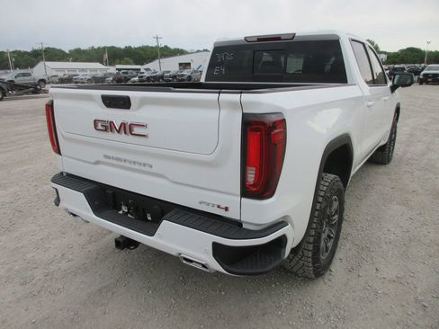 New 2026 GMC Sierra 1500 AT4 w/ AT4 Premium Package AWD/4WD image 5