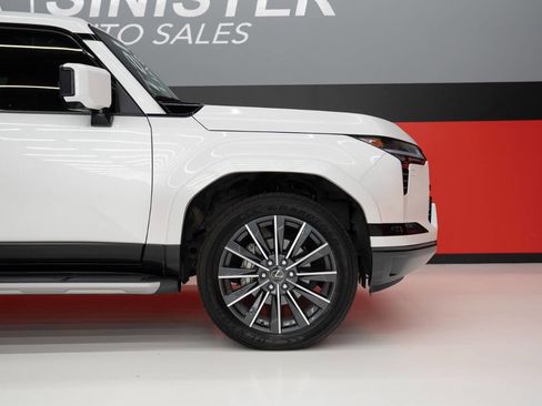 Used 2024 Lexus GX 550 w/ Cold Area Package AWD/4WD image 58