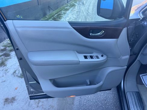 Used 2013 Nissan Quest SL w/ Protection Pkg image 21