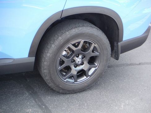 Used 2023 Honda Pilot TrailSport image 4