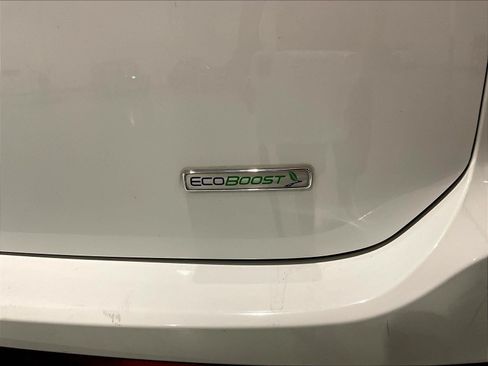 Used 2018 Ford Edge SE FWD image 24