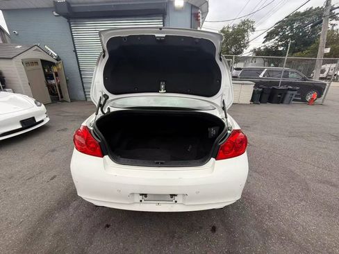 Used 2012 INFINITI G37 x Sedan w/ Premium Pkg image 7