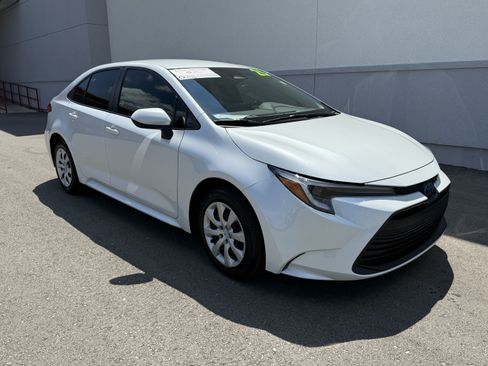 Certified 2025 Toyota Corolla LE FWD image 13
