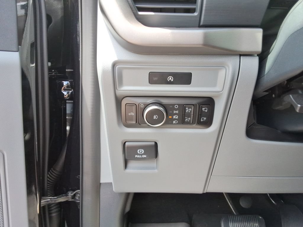 Used 2025 Ford F150 XLT w/ Equipment Group 302A MID AWD/4WD image 39