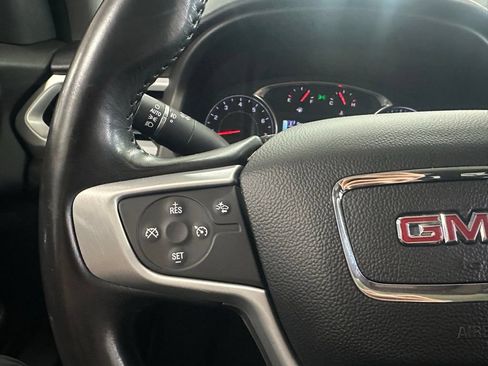Used 2019 GMC Acadia SLT AWD/4WD image 17