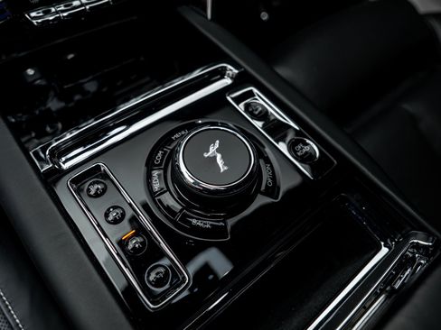 Used 2020 Rolls-Royce Cullinan AWD/4WD image 44