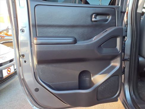 Used 2025 Nissan Frontier S w/ S Utility Package image 18