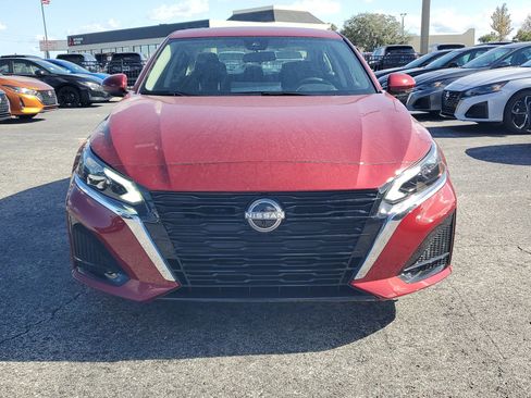 New 2025 Nissan Altima 2.5 SL image 2