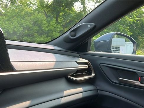 Used 2025 Toyota Crown Platinum image 18