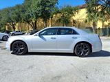 Used 2020 Chrysler 300 Limited image 4