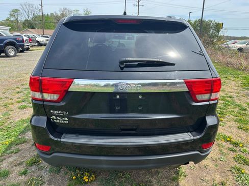 Used 2011 Jeep Grand Cherokee Laredo image 6