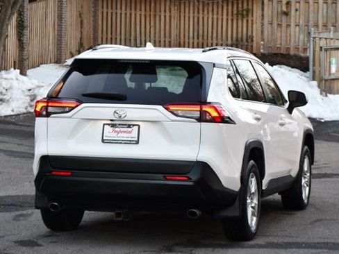Used 2019 Toyota RAV4 XLE w/ Convenience Package image 12