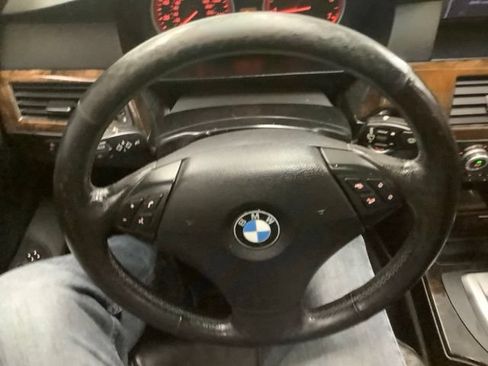 Used 2010 BMW 535i xDrive Sedan AWD/4WD image 15