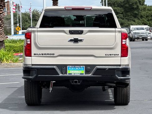 New 2026 Chevrolet Silverado 1500 Custom Trail Boss AWD/4WD image 4
