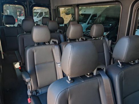 Used 2025 Mercedes-Benz Sprinter 2500 image 20