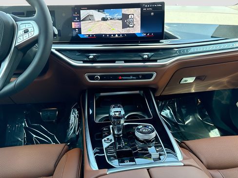 New 2026 BMW ALPINA XB7 AWD/4WD image 20