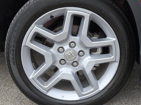 Used 2024 Honda Passport EX-L image 13