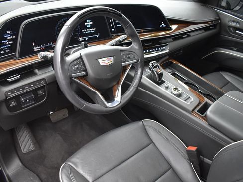 Used 2023 Cadillac Escalade ESV Premium Luxury w/ Performance Package AWD/4WD image 12