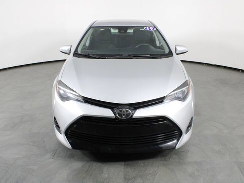 Used 2019 Toyota Corolla LE image 14