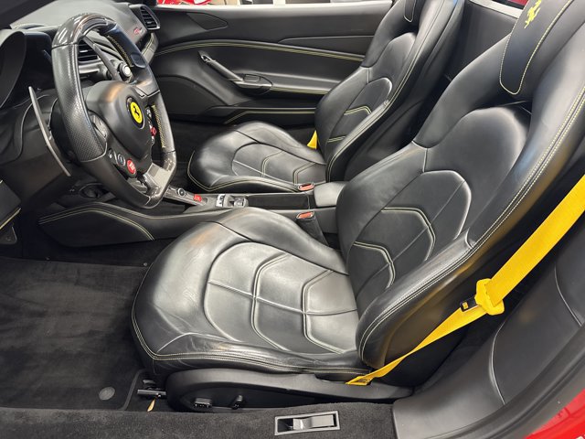 Used 2018 Ferrari 488 Spider RWD image 7
