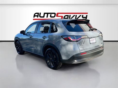 Used 2025 Honda HR-V Sport image 5