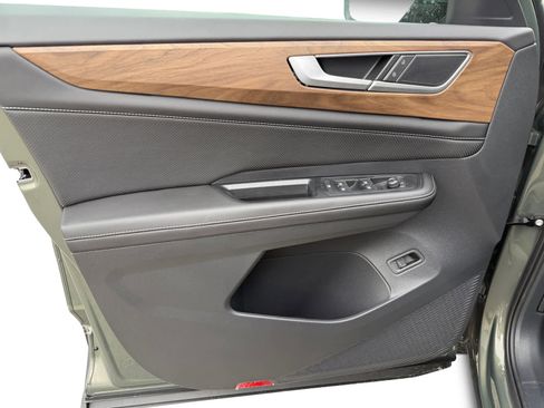 New 2026 Volkswagen Atlas SE AWD/4WD image 10