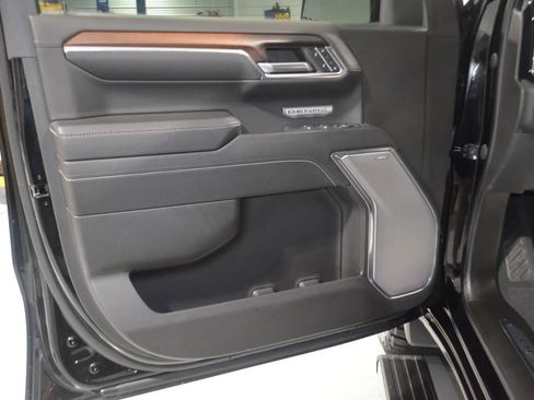 Used 2024 GMC Sierra 1500 Denali w/ Denali Reserve Package image 16