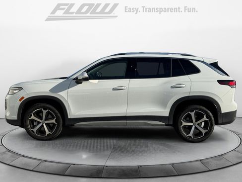 New 2025 Volkswagen Tiguan SE image 4