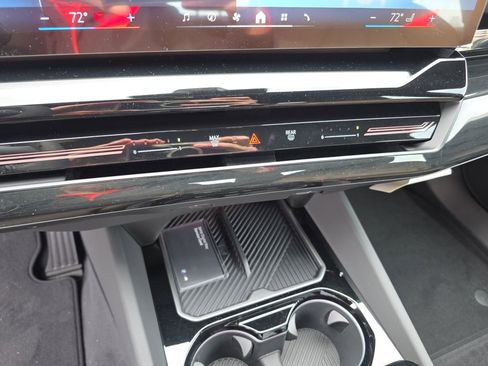 New 2026 BMW 530i xDrive w/ Premium Package image 16